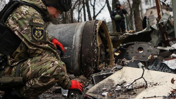 Kyiv Klaim Rusia Mulai Tembakkan Rudal Korut ke Ukraina