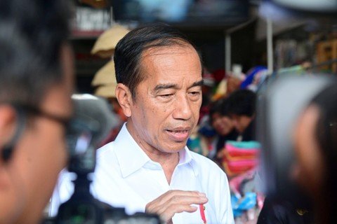 Respons Jokowi soal Anies dan Ganjar Beri Nilai Rendah Kinerja Kemhan