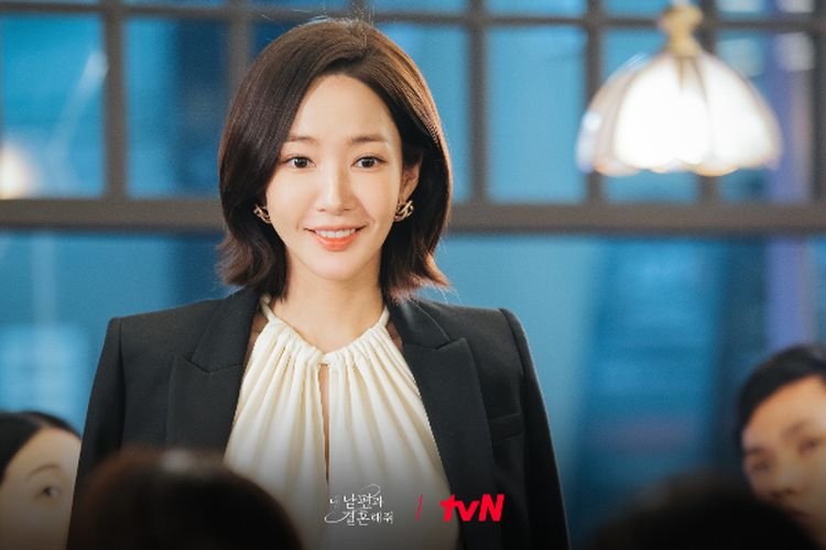 Outfit Kantor Park Min Young di Episode Terbaru Drama Korea Marry My Husband Jadi Sorotan Netizen