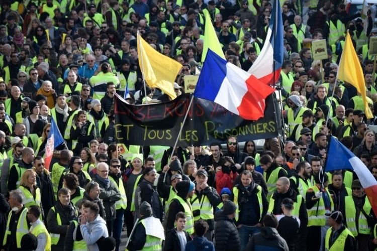 Mengenal Apa Itu Demo Rompi Kuning di Perancis