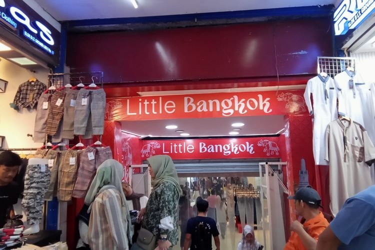 Pembeli di Little Bangkok Tanah Abang Akui Harga Pakaian yang Dijual Tergolong Mahal