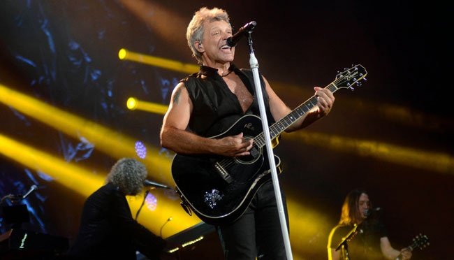 Raih Penghargaan MusiCares, Jon Bon Jovi Beri Penghormatan untuk Bruce Springsteen