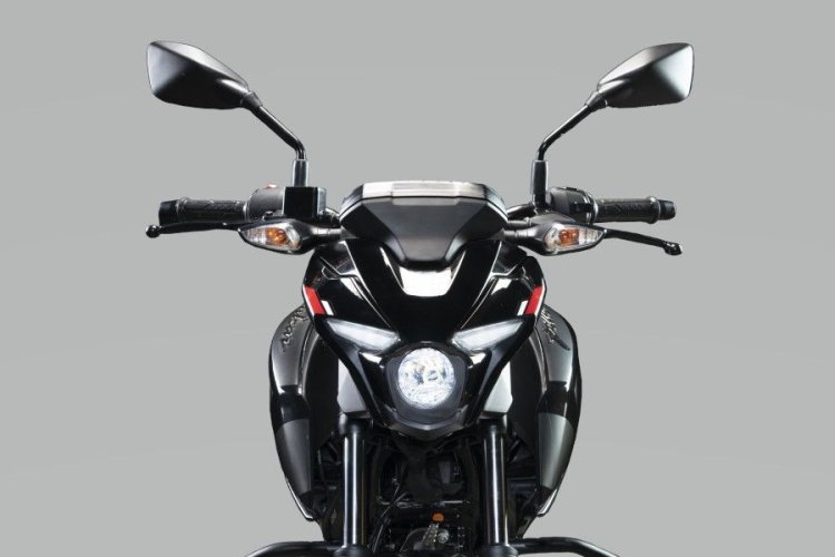 Cuma Rp 22 Jutaan Motor Murah India 2024 Tantang Yamaha MT-15 dan Honda CB150R