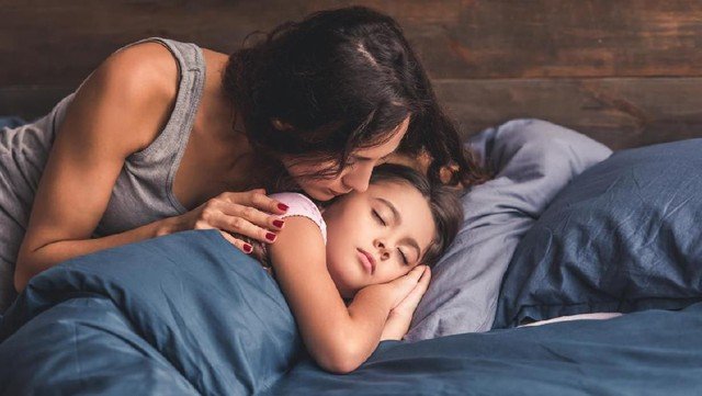 25 Kalimat yang Bisa Diucapkan Jelang Anak Tidur, Bikin Si Kecil Percaya Diri