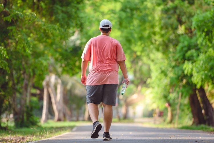 Apakah Berjalan Kaki Selama 1 Jam Bisa Menurunkan Berat Badan?