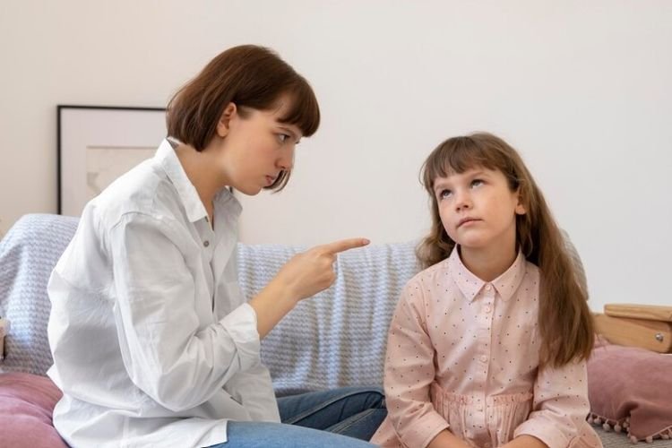 Bolehkah Ibu Mendiamkan Anak Saat Marah? Ini Pertimbangan Penting yang Harus Dipikirkan