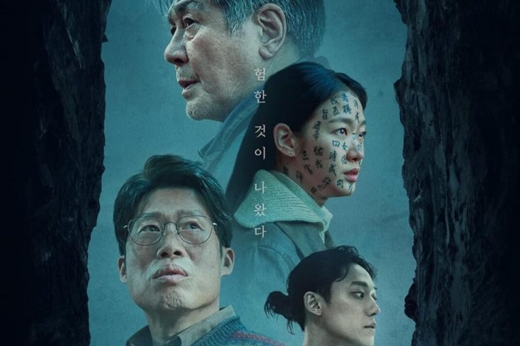 Sinopsis Film Exhuma, Film Horor Korea yang Dibintangi Lee Dong Hyun