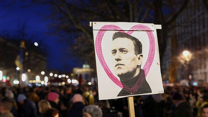 Jenazah Alexei Navalny Akhirnya Diserahkan Rusia kepada Ibunya