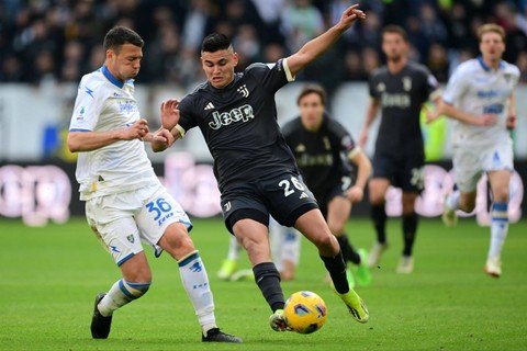 Foto: Gol Menit Akhir Bawa Juventus Tekuk Frosinone