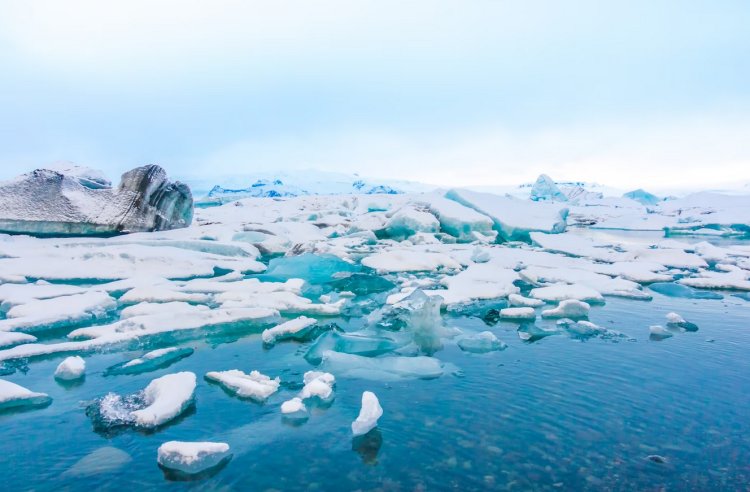 Gletser di Antartika Mencair dengan Cepat, Ilmuwan Temukan Sebabnya