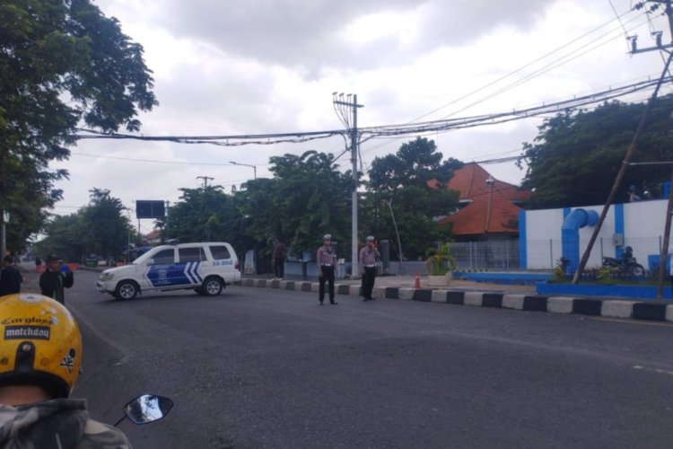 Ada Ledakan di Kantor Subdensi Pom Detasemen I Polda Jatim, Jalanan Ditutup