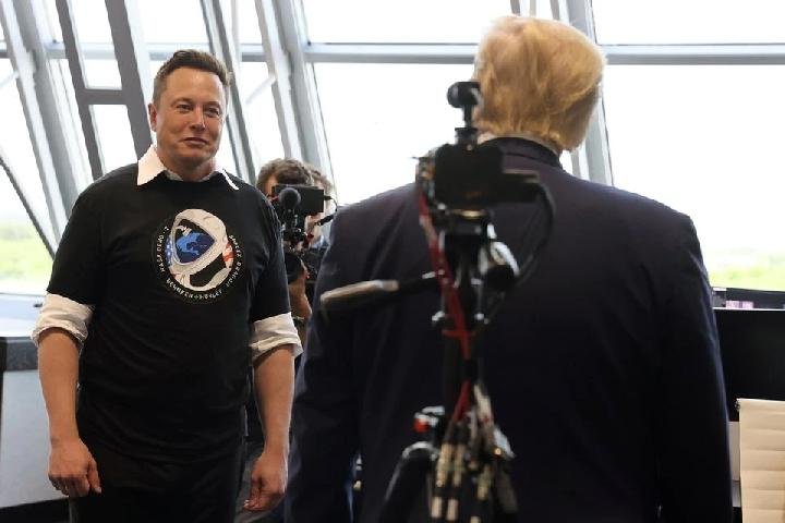 Donald Trump bertemu dengan Elon Musk di Florida, Apa Agendanya?