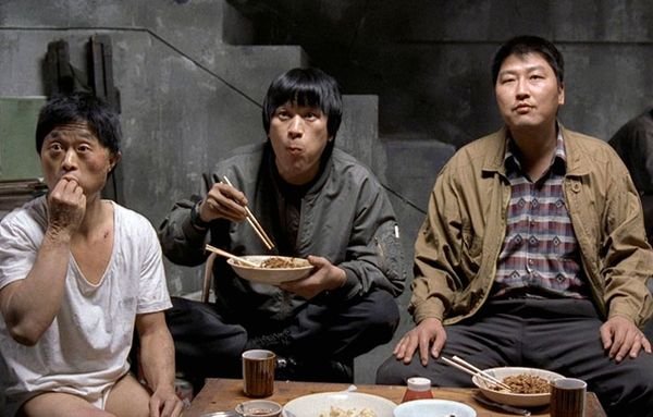 9 Rekomendasi Film Komedi Korea Paling Lucu Bikin Ngakak, Banyol Abis