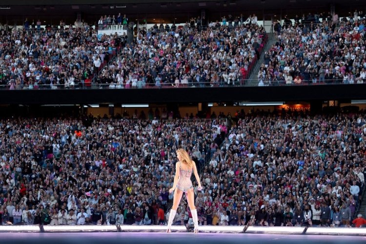 Singapura Blokir Konser Taylor Swift, Luhut Janji Balas Konser Lebih Megah