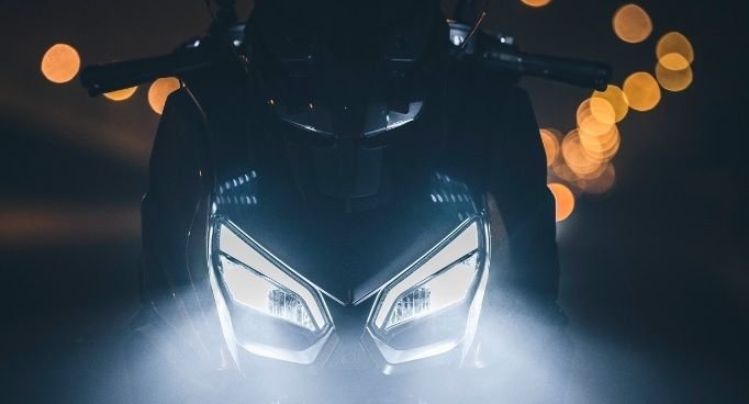 Yamaha dan Honda Waspada Muncul Motor Matic Bongsor Baru 2024 Hidupkan Motor Cukup Tempelkan Kartu