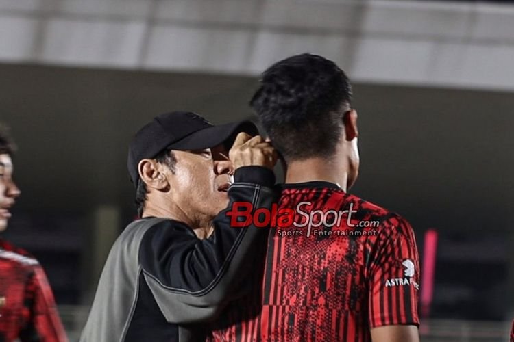 Shin Tae-yong Ungkap Alasan Jewer Kuping Striker Timnas Indonesia Ramadhan Sananta