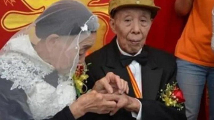 Nenek Menikahi Pria 82 Tahun,Langsung Nangis Setelah Sadar yang Dinikahinya Ternyata Mantan Suami