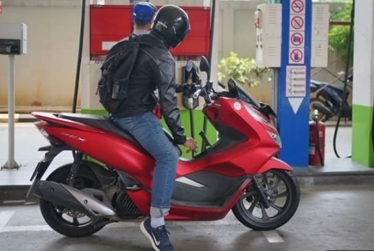 Rencana Akan Dihapus Pemerintah Honda PCX dan Yamaha NMAX Dilarang Pakai Pertalite