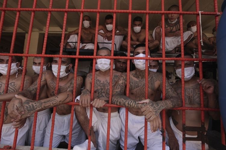Kebijakan Kontroversial Nayib Bukele Atasi Kejahatan di El Salvador