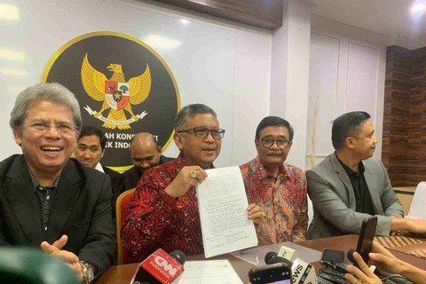 Tim Hukum Ganjar-Mahfud Singgung Megawati Masukkan MK Ring 1 Istana