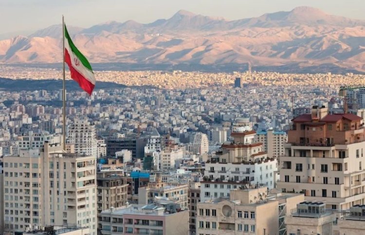 Prospek Ekonomi Iran Makin Suram, Dibayangi Kemiskinan dan Inflasi