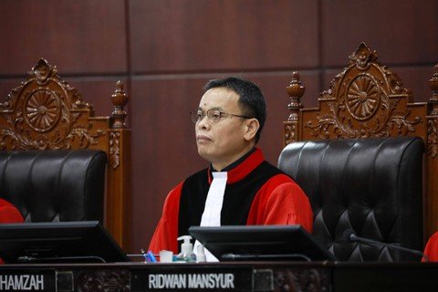 MKMK Mulai Sidangkan Laporan Pelanggaran Etik Hakim Konstitusi Guntur Hamzah