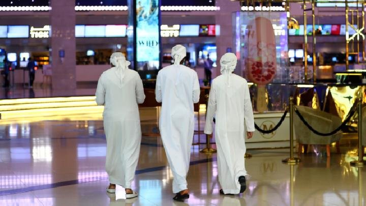 Dubai Mall Kebanjiran, Toko Barang Mewah Kemasukan Air
