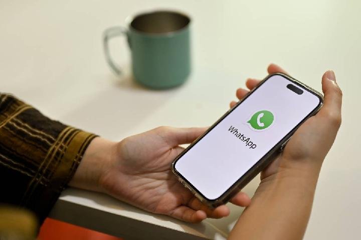 Cara Menghilangkan Tampilan Saluran di WhatsApp yang Mudah