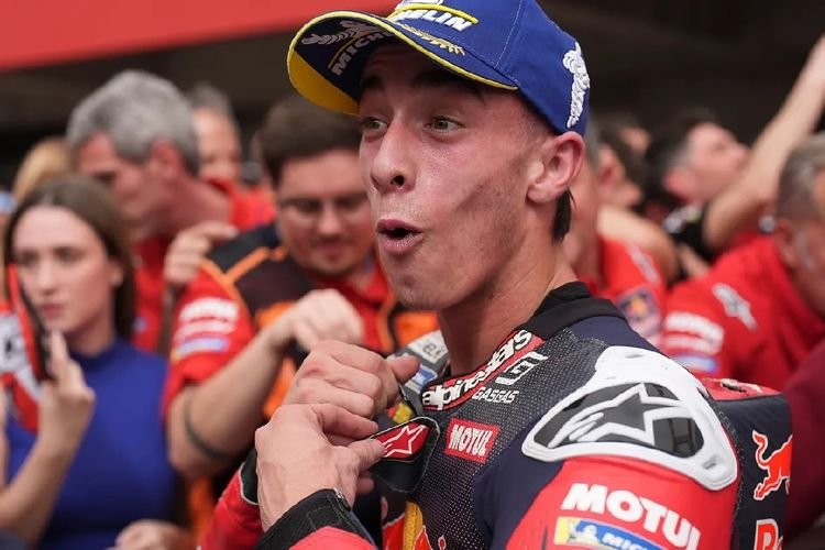 MotoGP Spanyol 2024 - Dunia Terbalik di Jerez, Dani Pedrosa Minta Izin Buntuti Pedro Acosta demi Towing